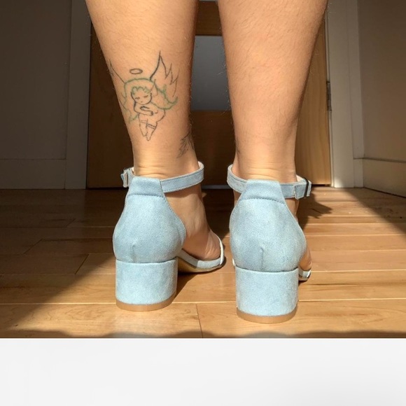 Small Little Baby Blue Suede Heels - Picture 4 of 4